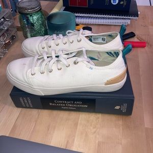 TOMS Travel Lite Low Canvas Lace Up Sneaker